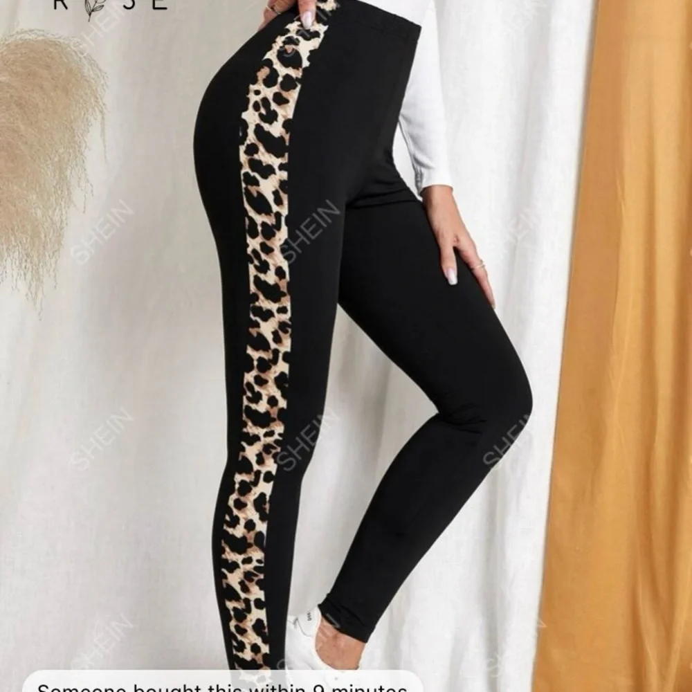 2 for 1 SHEIN Reflective Splash Ink Print & Emily Rose Contrast Leopard leggings - Picture 4 of 5